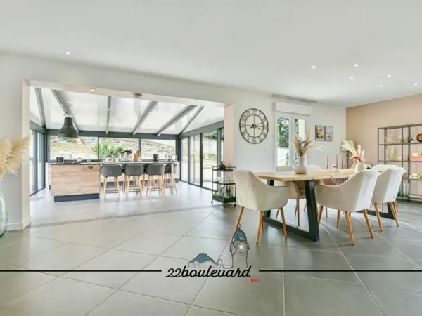 Maison Vente Condat-sur-Vienne 7p 174m² 369900€