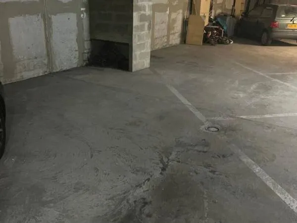 Stationnement Location Vincennes   90€