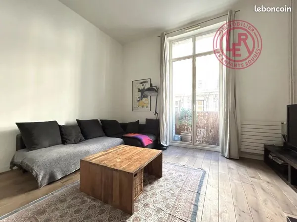 Studio 1 pièce 32 m²