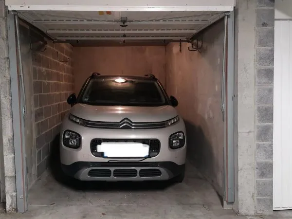 Parking 12 m²