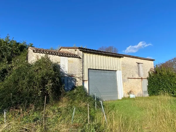 PROCHE DE CASTELNAU DE MEDOC