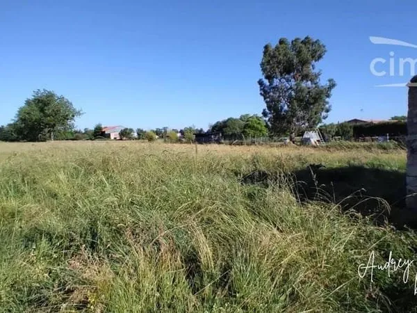 Terrain constructible 1127 m²