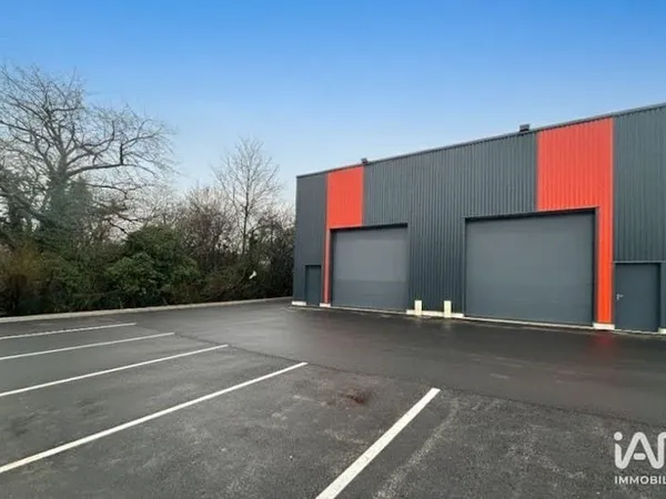 Parking/Garage/Box 300 m²