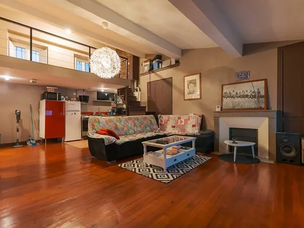 CARCASSONNE PROCHE CATHEDRALE - Appartement T3 de 74m² esprit loft avec vaste séjour et mezzanine
