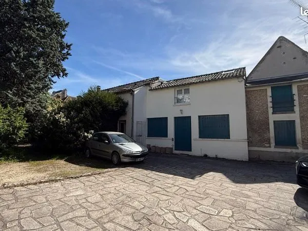 À louer - Appartement R1 - centre ville de rambouillet