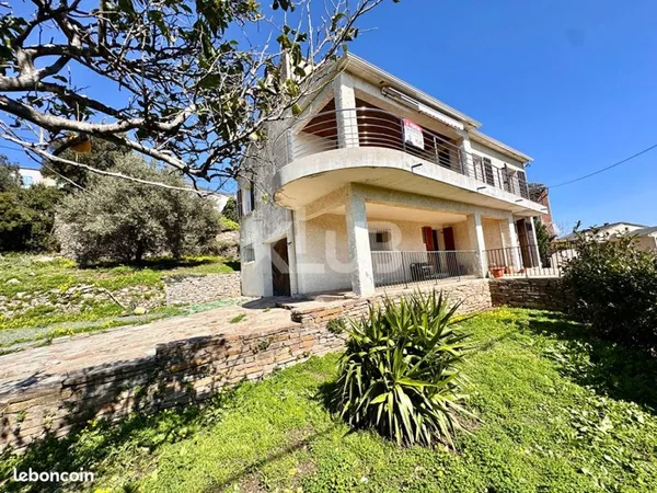 Villa 6 pièces 114 m²