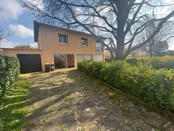 Maison Villeneuve Tolosane 6 pièce(s) 136 m2