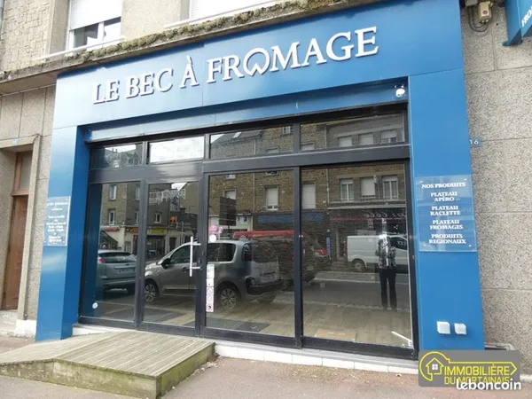 Local 94 m² Saint-Hilaire-du-Harcouët