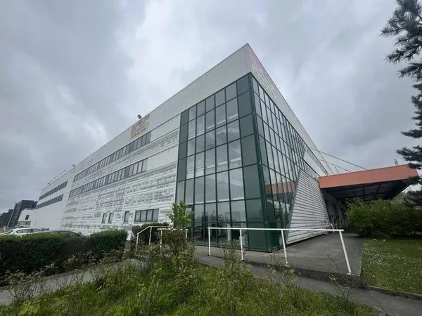 Bureaux 246 m²