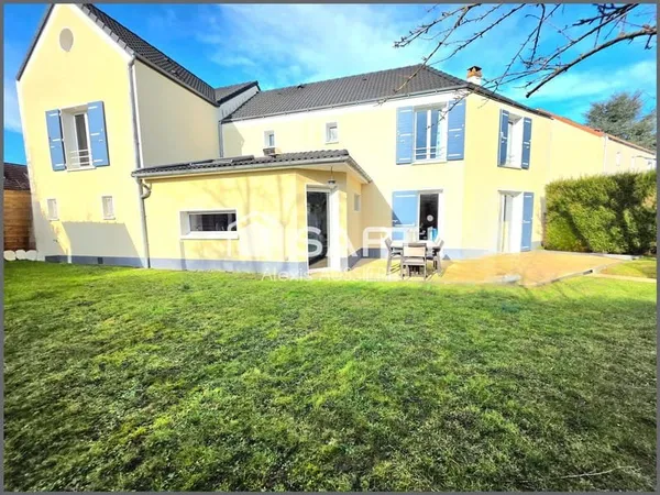 MAISON 214 M2 5 CHAMBRES