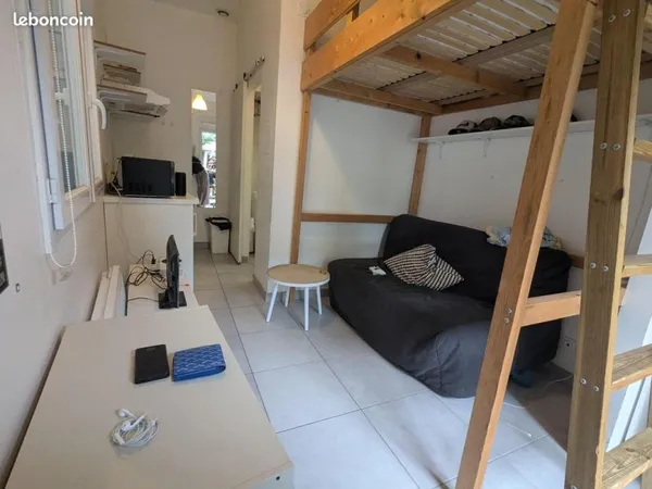 Studio 1 pièce 16 m²