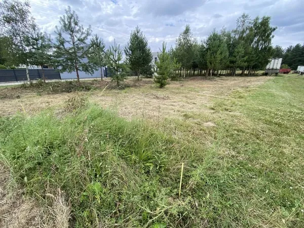 A VENDRE - TRAINOU - TERRAIN A BATIR