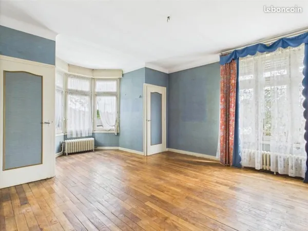 Maison 9 pièces 220 m²