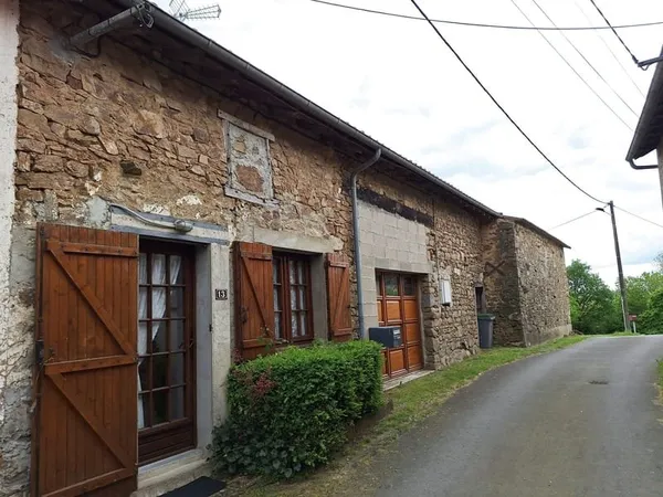 Maison de campagne avec grange