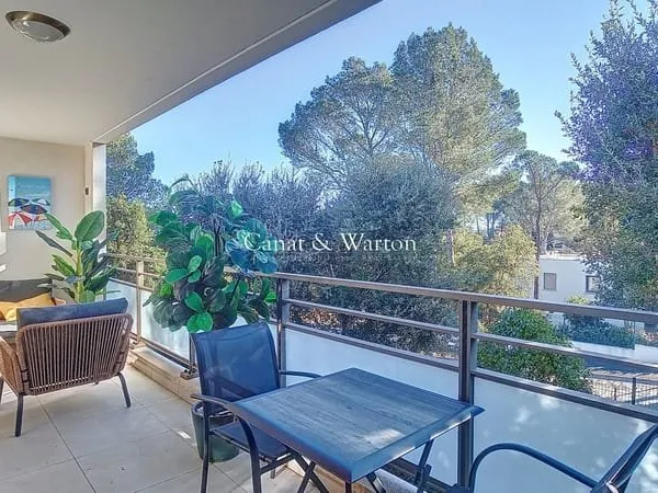 Bel appartement au dernier étage avec garage