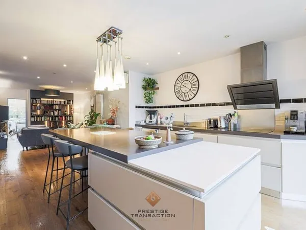 Appartement 5 pièces 137 m²