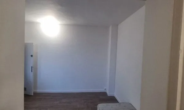 Location f2 Montreuil