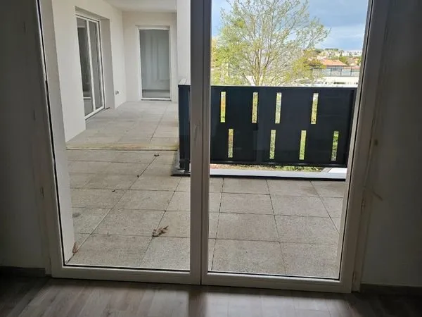 T4 avec grande terrasse