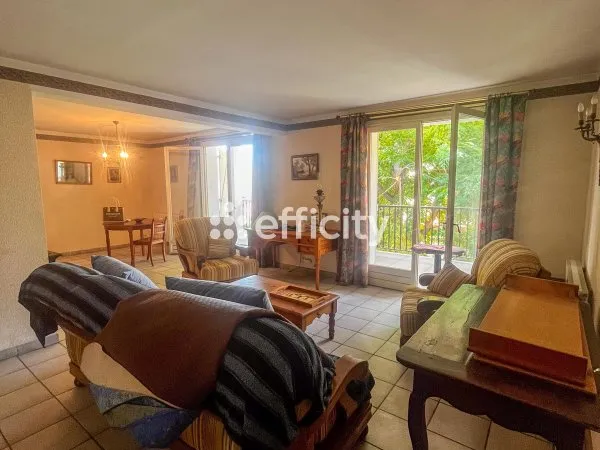 Maison 6 pièces 264 m²