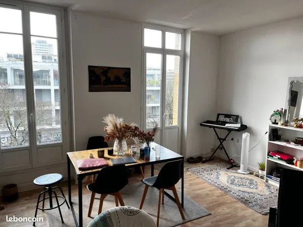 Vends appartement T3 73m² Bordeaux Pey Berland