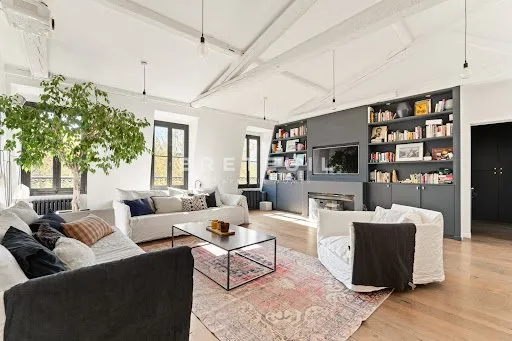 Appartement 6 pièces 155 m²