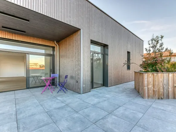 T4 en attique avec terrasse + 2 garages
