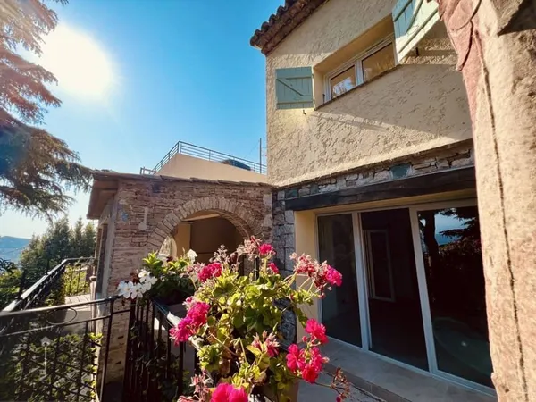 Duplex 5 pièces 110 m²