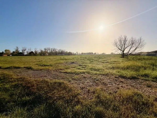 Terrain 849 m²