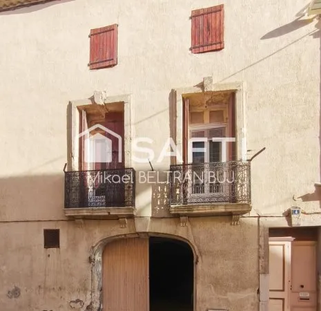 Poussan - Maison de village traversante avec grand garage