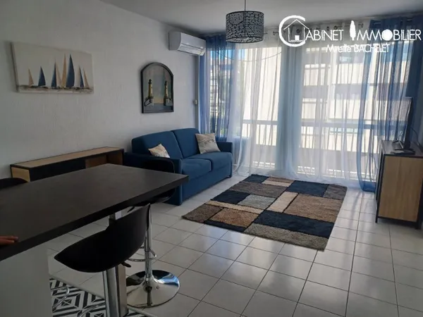 Appartement Meublé T2 + grand bureau + 2 places de parking priva