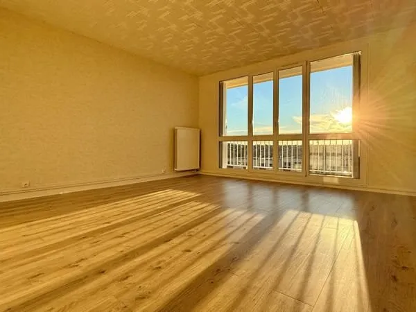 Appartement Corbeil Essonnes 2 pièce(s) 54 m2
