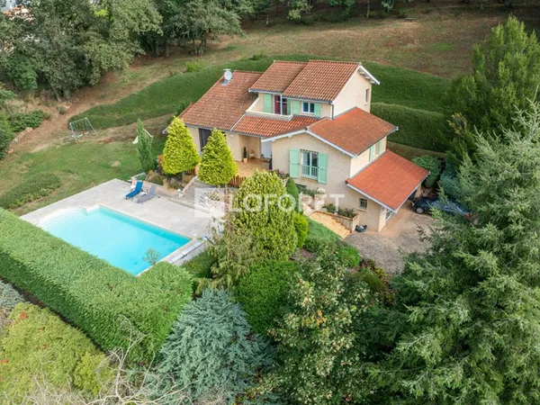 Maison Les Halles 5 pièces 235 m2 - 550 0000 €