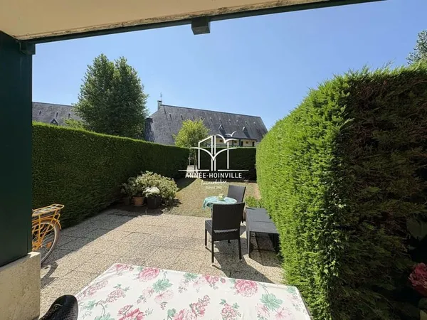 APPARTEMENT - REZ DE JARDIN-PLAGE-PARKING