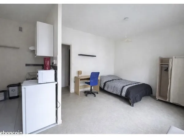 Studio 1 pièce 22 m²