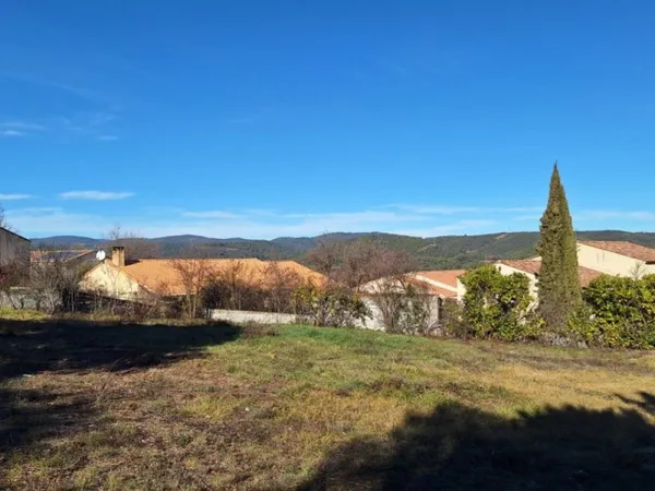 Terrain 493 m²