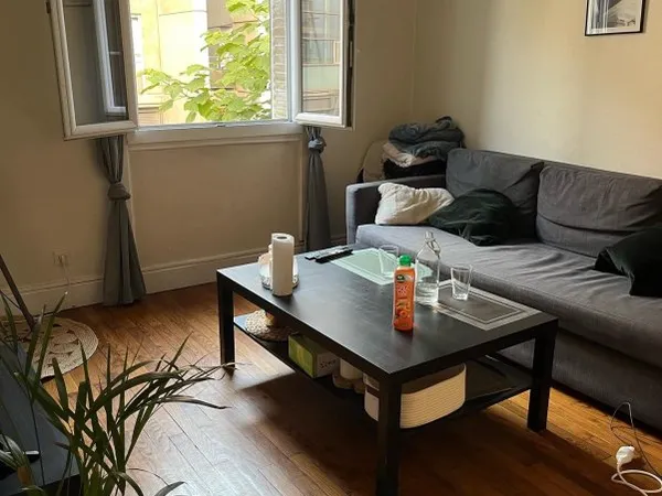 Propose chambre dans appartement en colocation