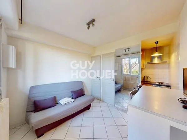 Studio Annecy 1 pièce(s) 17,72 m2 - Grand parking de copropriété