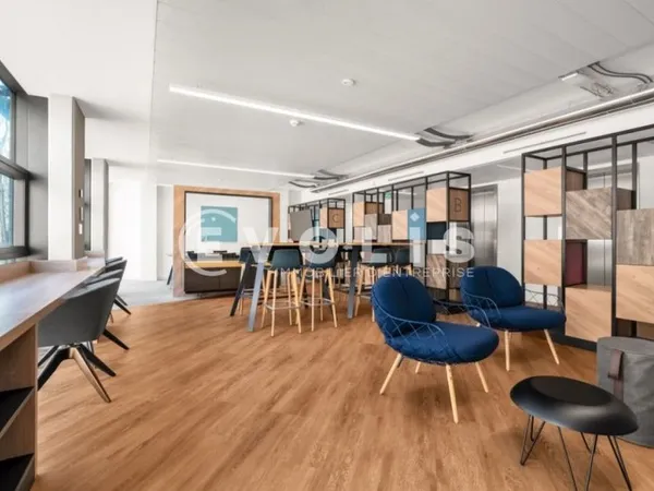 Bureaux - A LOUER - 2 428 m² non divisibles
