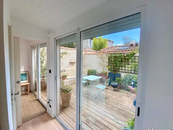 T2 bis avec terrasse privative