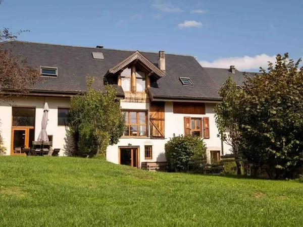 Maison 23 pièces 775 m²