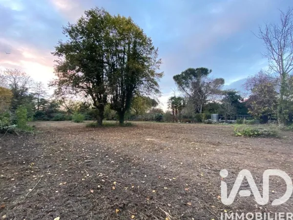 Terrain 1850 m²