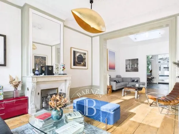 Maison de luxe 10 pièces 266 m²