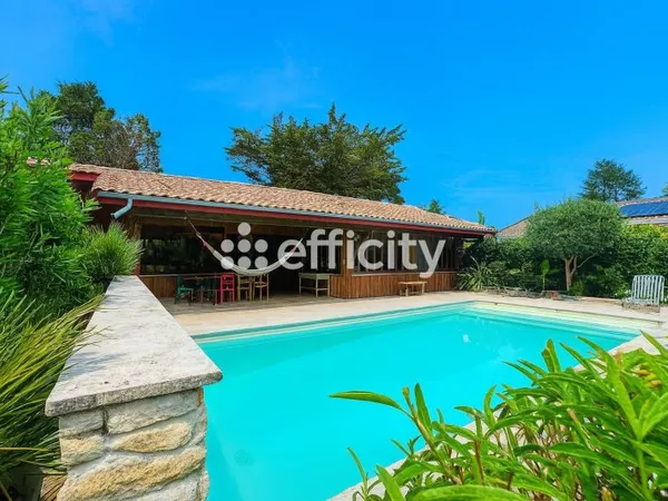Maison 7 pièces 208 m²