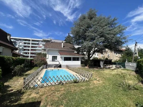 A vendre VILLA, ANNEMASSE, 130 m2 sur terrain de 795 m2