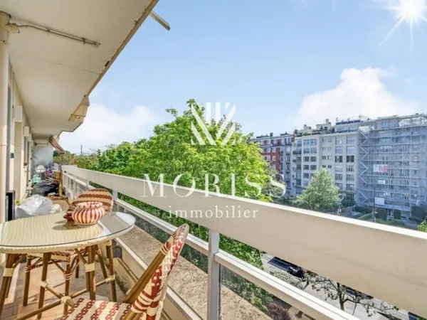 APPARTEMENT QUATRE PIÈCES + BALCON - ÎLE DE LA JATTE - 92200 NEU