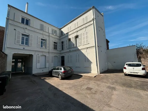 Henriville apt de type 1 avec parking