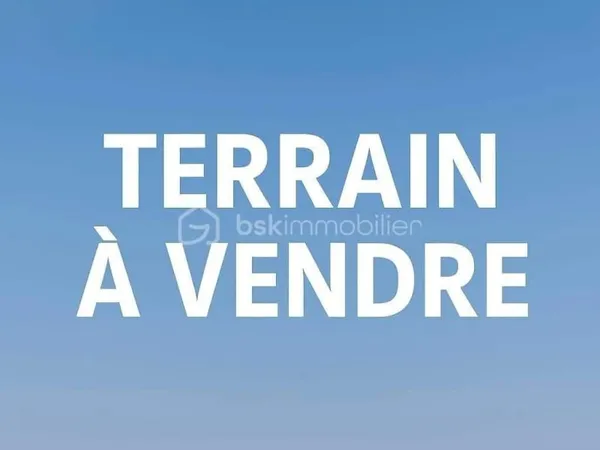 Terrain 775 m²