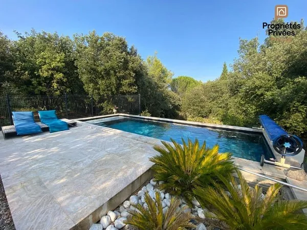 VIVEZ EN VACANCES TOUTE L'ANNÉE - Villa 135m2 avec Piscine, Sauna & Jacuzzi - 6 385 m² - Sans Vis-à-