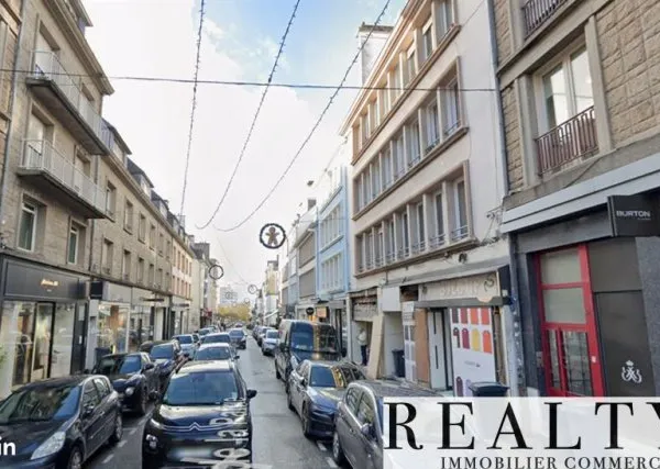 Local commercial 90 m²