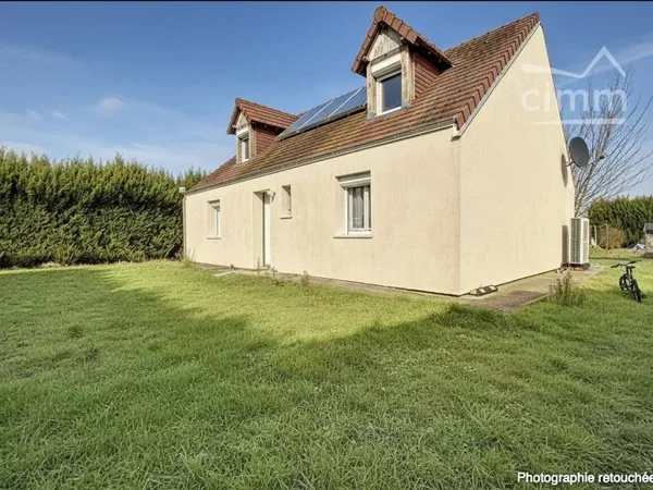 Maison familiale 3 chambres, vie de plain-pied, terrain 2 000 m²